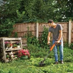 Black & Decker Black+Decker Akku-Rasentrimmer STC1840EPC Inkl. 18 V 4 Ah Li-Ion-Akku 16 Black & Decker Black+Decker Akku-Rasentrimmer STC1840EPC Inkl. 18 V 4 Ah Li-Ion-Akku -Gartengeräte Geschäft 185963 2012 3