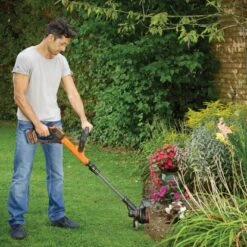 Black & Decker Black+Decker Akku-Rasentrimmer STC1840EPC Inkl. 18 V 4 Ah Li-Ion-Akku 17 Black & Decker Black+Decker Akku-Rasentrimmer STC1840EPC Inkl. 18 V 4 Ah Li-Ion-Akku -Gartengeräte Geschäft 185963 2012 4