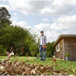 Black & Decker Black+Decker 3-in-1 Elektro-Laubsauger Und Bläser BEBLV290 2.900 W 20 Black & Decker Black+Decker 3-in-1 Elektro-Laubsauger Und Bläser BEBLV290 2.900 W -Gartengeräte Geschäft 947394 2012 7